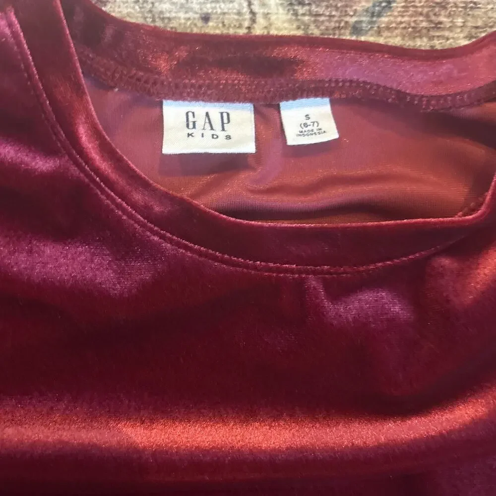 Gap dark red velvet puff short sleeve girls‎ shirt SIZE S